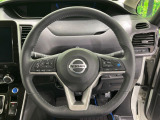 【ステアリングスイッチ】運転中、前方から目線をそらすことなく、オーディオ等の操作が可能な便利機能!安心&快適なドライブを演出してくれます♪