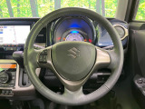 【純正革巻きステアリング】上質な革を使用することで、手にしっかり馴染みとても運転しやすいハンドルです♪