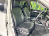 運転席シート廻りは使用感も少なく、良好な状態となっています。丁寧に使われていたことがよくわかりますね。