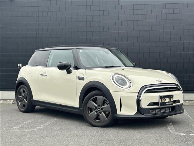 ミニ クーパー エッセンシャルトリム 修復歴無し