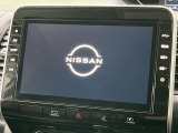 【大画面ナビ】人気の大型10インチナビを装備。存在感のある大画面はインパクト大!ナビ利用時のマップ表示は見やすく、テレビやDVDは臨場感がアップ!いつものドライブがグッと楽しくなります♪