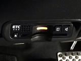 【ETC車載器】もはや必須アイテムのETCを搭載!高速道路のご利用時にとても便利!わずらわしい料金所での現金支払いが不要となりスムーズに通過できます♪