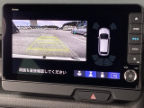 バックカメラも装備しております。車庫入れの苦手なお客様も安心!重宝してくれます!