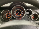 メーター表示がとても見やすい位置で運転のサポートをしてくれます!