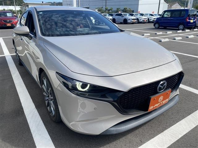 MAZDA3ファストバック2.0 20S バーガンディ セレクション1オーナー/6速MT/アラウンドビューモニター