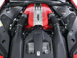 6.5L・V12自然吸気エンジンをフロントに搭載しております。