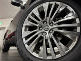 【純正19インチアルミホイール】Aftermarketホイールの取付、ホイールなどのコーティングもご用意。タイヤはご納車前、空気圧や残り溝等しっかりと点検させていただきます!