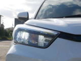 LEDヘッドライト(オートライト付き)