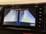 サイドモニター搭載で車庫入れ安心!左側の見えにくい場所の確認ができて便利です!