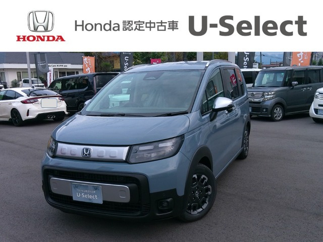 フリード 1.5 e:HEV クロスター