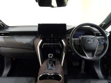 【メーター廻り】シンプルで飽きないデザイン、運転中も視界の邪魔にならない構造になっているので運転に支障もありません♪
