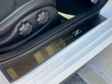 体のラインに合わせてくれるので長時間の運転でも疲れを感じにくいです!