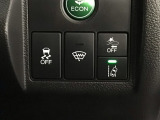 ホンダが推し進める総合先進安全装備のセンシング搭載! 衝突や斜線はみだしなどの危険が予測される時、センサーが警告。ヒューマンエラーを高度先進技術が補完してくれます。