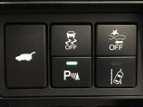 ホンダが推し進める総合先進安全装備のセンシング搭載! 衝突や斜線はみだしなどの危険が予測される時、センサーが警告。ヒューマンエラーを高度先進技術が補完してくれます。