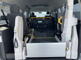 車いす4脚タイプになります。