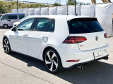 カーセブンはユーザー買取車ダイレクト販売のため、自動車オークション買い付け販売と違って「運送費」や「成約手数料」などの「余計な経費」がかかっていないため車両販売価格に自信があります!