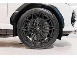Black Calipers
