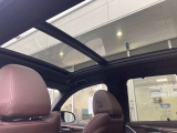 BMW Premium Selectionでは、最長4年間の走行距離無制限保証をご用意。保証対象箇所に不具合が生じた場合、無償修理をご提供いたします。充実の保証で、BMW認定中古車ならではの安心をお届けいたします。