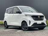 スタイリッシュなホワイトパールのボディです。