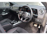 GLAクラス GLA200d 4マチック AMGライン 4WD 4WD サンルーフ