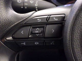 ステアリングスイッチ装備!運転しながら手元でオーディオの操作などができます。