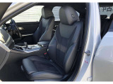 多くのかたがドイツ車に求められるのがしっかり造り込まれたシート。長距離移動時の疲労軽減はもちろん、しっかり運転姿勢をキープできる形状など、ぜひオーナーとなって体感してください。