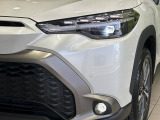 【シーケンシャルターンランプ付きLEDヘッドライト】人気の『流れるウィンカー』付きのLEDヘッドライトを装備♪高級感はもちろん、点灯時は存在感たっぷりで他車からも認識されやすく安心です。