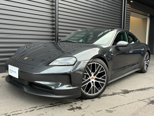 タイカンパフォーマンスバッテリー プラス 4+1シート