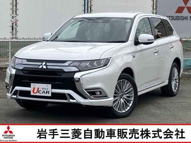 アウトランダーPHEV2.4 G プレミアムパッケージ 4WD