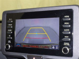 バックモニターも装備しております。バックギアに入れるとナビ画面に車の後方が映し出されます。これで後方確認も安心!