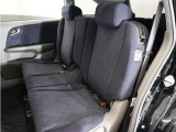 家族やご友人とBBQに行くとき、楽しさは道中の車内から始まっています!このベンチシートに座って、みんなで和気あいあい盛り上がりましょう!