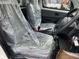 まだビニールカバーが付いたままのキレイなシートです!