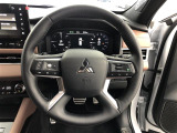 アウトランダー PHEV 2.4 P エグゼクティブ パッケージ 4WD 本革シート