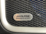 【ALPINE(プレミアムサウンド)】お出かけの際には、ぜひ素敵な音楽体験を!ありふれた一日にも特別な体験を!ドライブの時間を上質な音楽でお楽しみいただけるサウンドシステムが搭載されています♪
