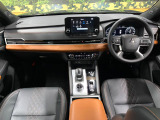 アウトランダー PHEV 2.4 P 4WD 