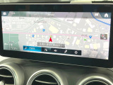 ●純正ナビ:一体感のあるナビは、高級感ある車内を演出してくれます。Bluetooth再生などオーディオ機能も充実しておりますので、運転もより楽しめます♪