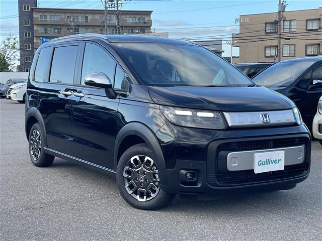 フリード1.5 e:HEV クロスター 4WD修復歴無し