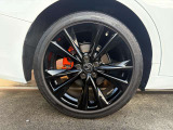 235/40R19タイヤ&FSPORT専用アルミホイール(ブラック塗装) 装備♪