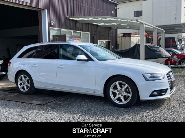 A42.0 TFSI クワトロ 4WD