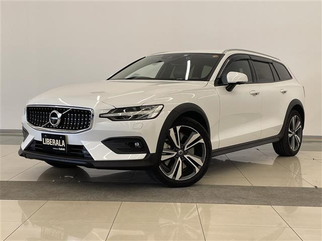 V60クロスカントリーB5 AWD プロ 4WD本革シート 修復歴無し
