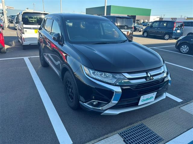 アウトランダー 2.4 24G ナビパッケージ 4WD 4WD ワンオーナー