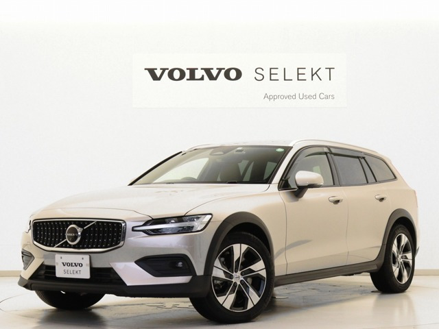 V60クロスカントリープラス B5 AWD 4WD