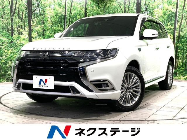 アウトランダーPHEV2.0 G プレミアムパッケージ 4WD