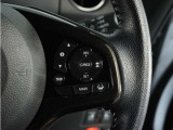 【アダプティブクルーズコントロール】予め設定した車速内でクルマが自動的に加減速。前走車との適切な車間距離を維持しながら追従走行します。【LKAS】車線維持支援システムでステアリング操作を支援。