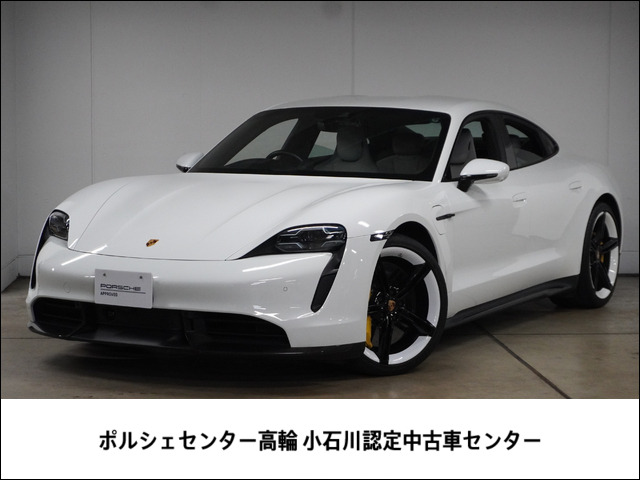 タイカンターボS 4+1シート 4WD