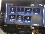 純正ナビを装備。タッチパネル式で使いやすく、お出かけもラクラクです。