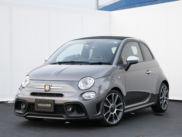 アバルト595Cツーリズモ