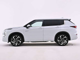 アウトランダー PHEV 2.4 P 4WD 