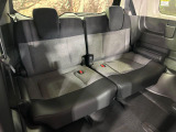 3列目シートはもちろん状態良好☆大人でもゆったりと座って頂けますので、大人数でのお出かけもラクラクです♪ご家族で、気の知れた仲間で、ドライブに行くのが楽しみですね♪
