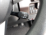 クルーズコントロールが装備されています。長距離運転でのドライバーの負担を軽減する機能です。